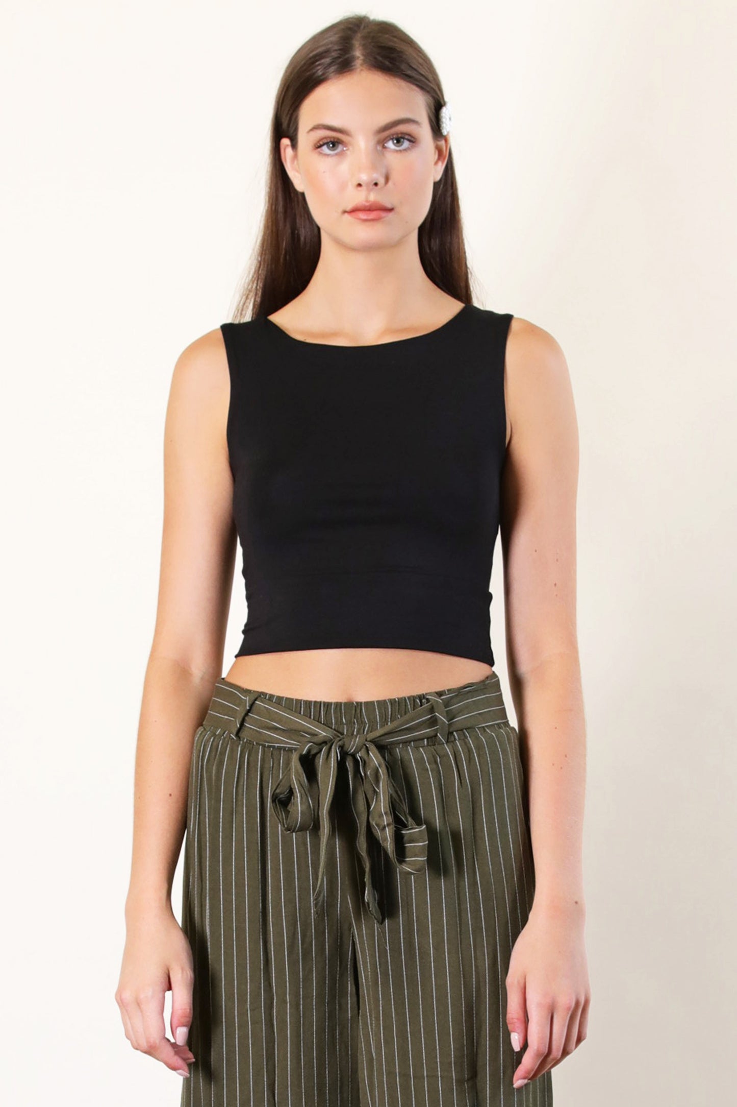 Essential Hi Neck Crop